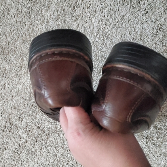 Clarks Dress Shoes - Picture 6 of 12